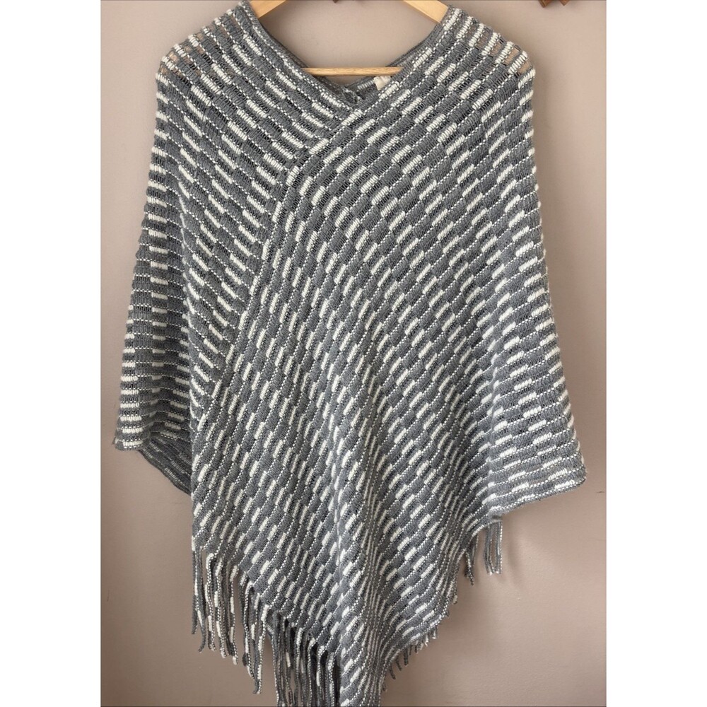 WinWin Open Knit Poncho Shawl Gray White Striped One Size Pullover